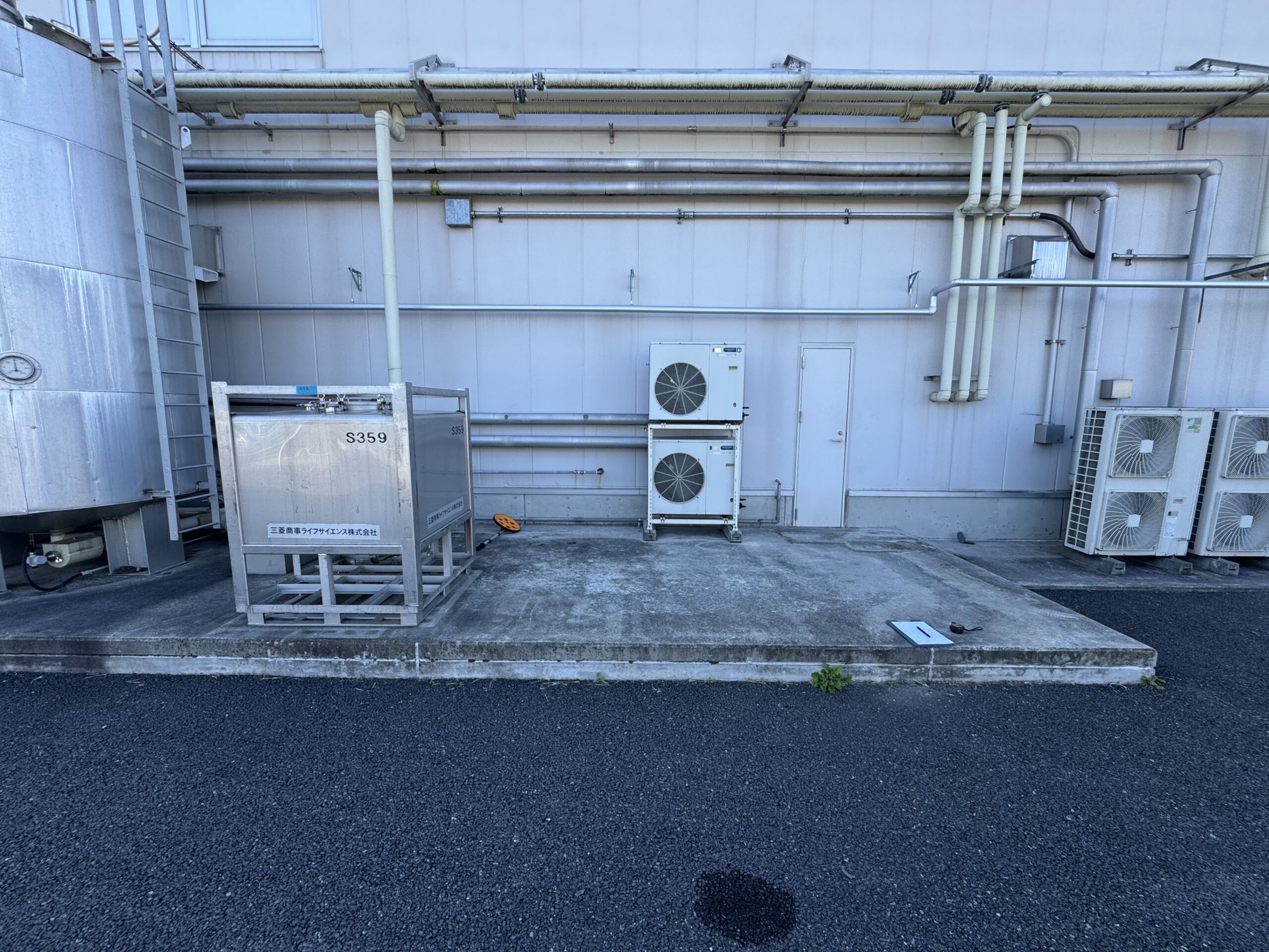 施工前の写真 ストレージタンク据付設置工事