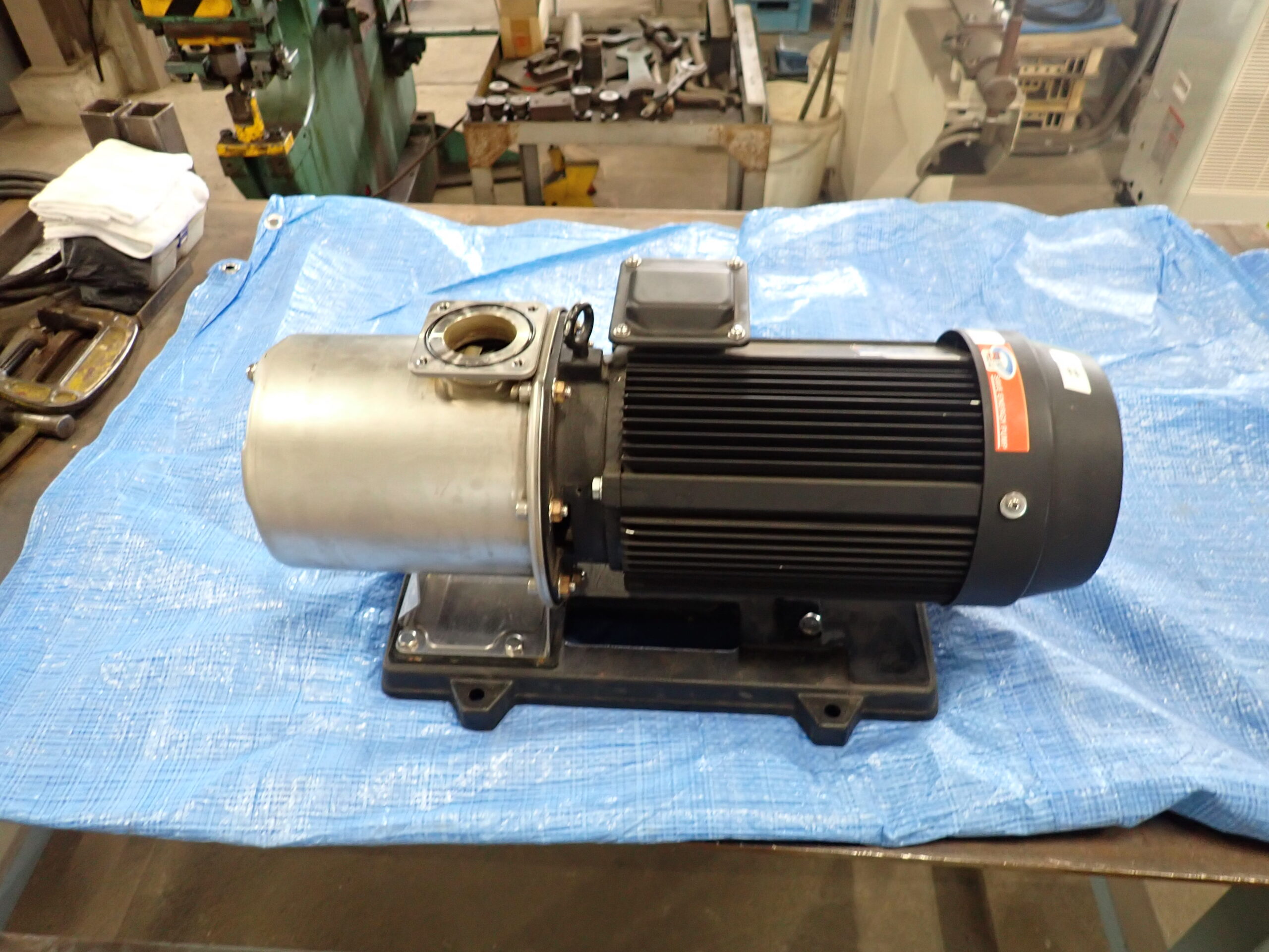 施工前の写真 給水加圧ポンプOH修繕