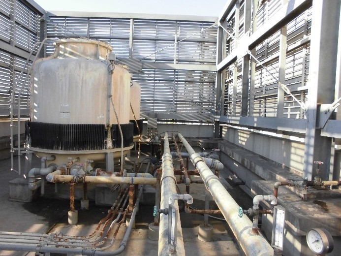 施工前の写真 冷却塔更新工事