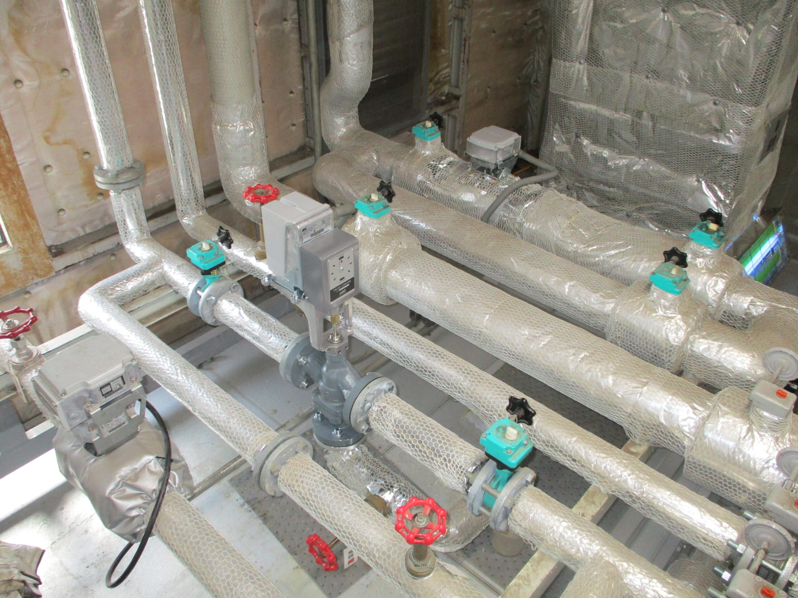 施工後の写真 空調用コントロール弁交換修繕