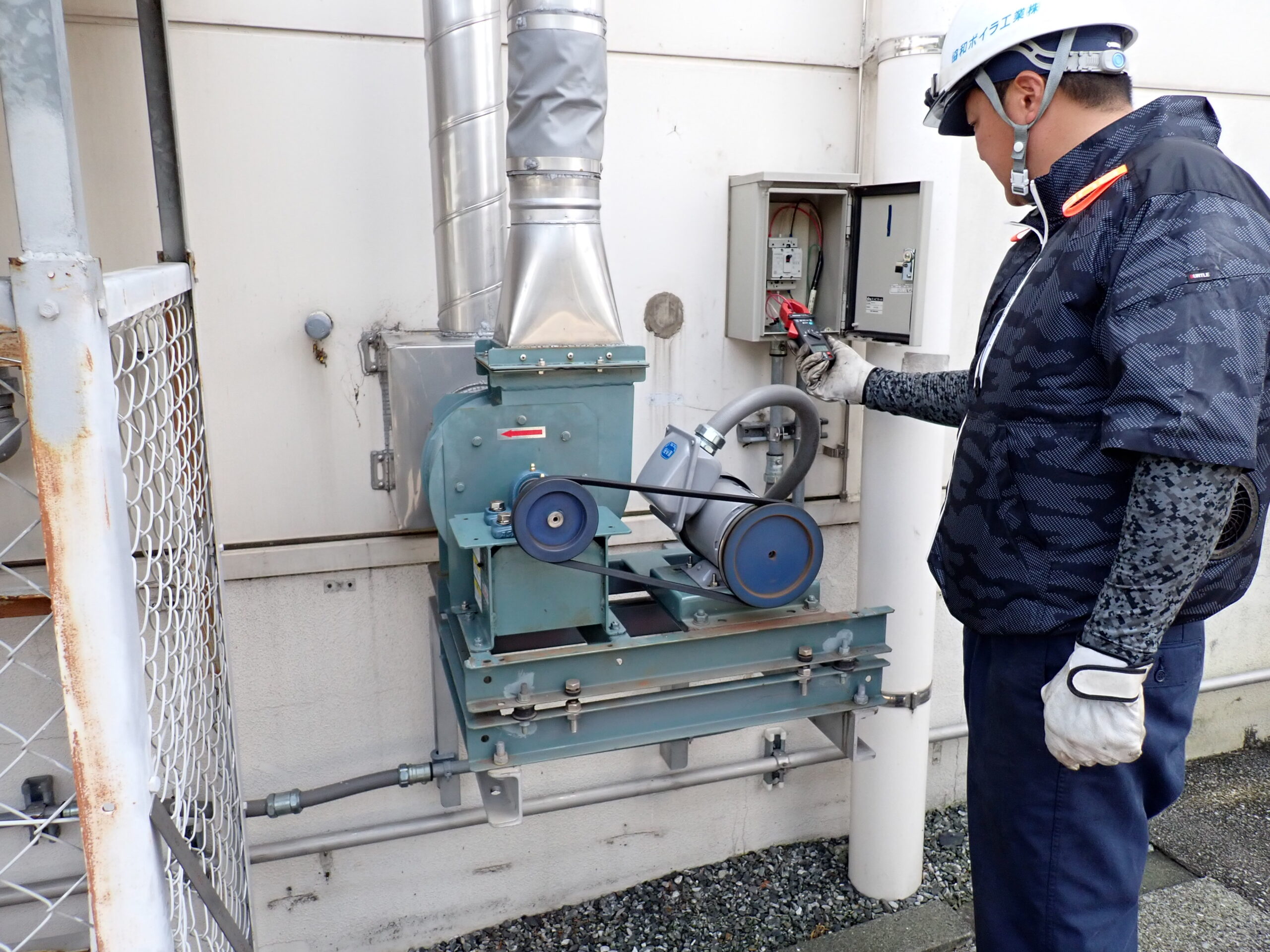 空調用排気ファン部品交換修繕