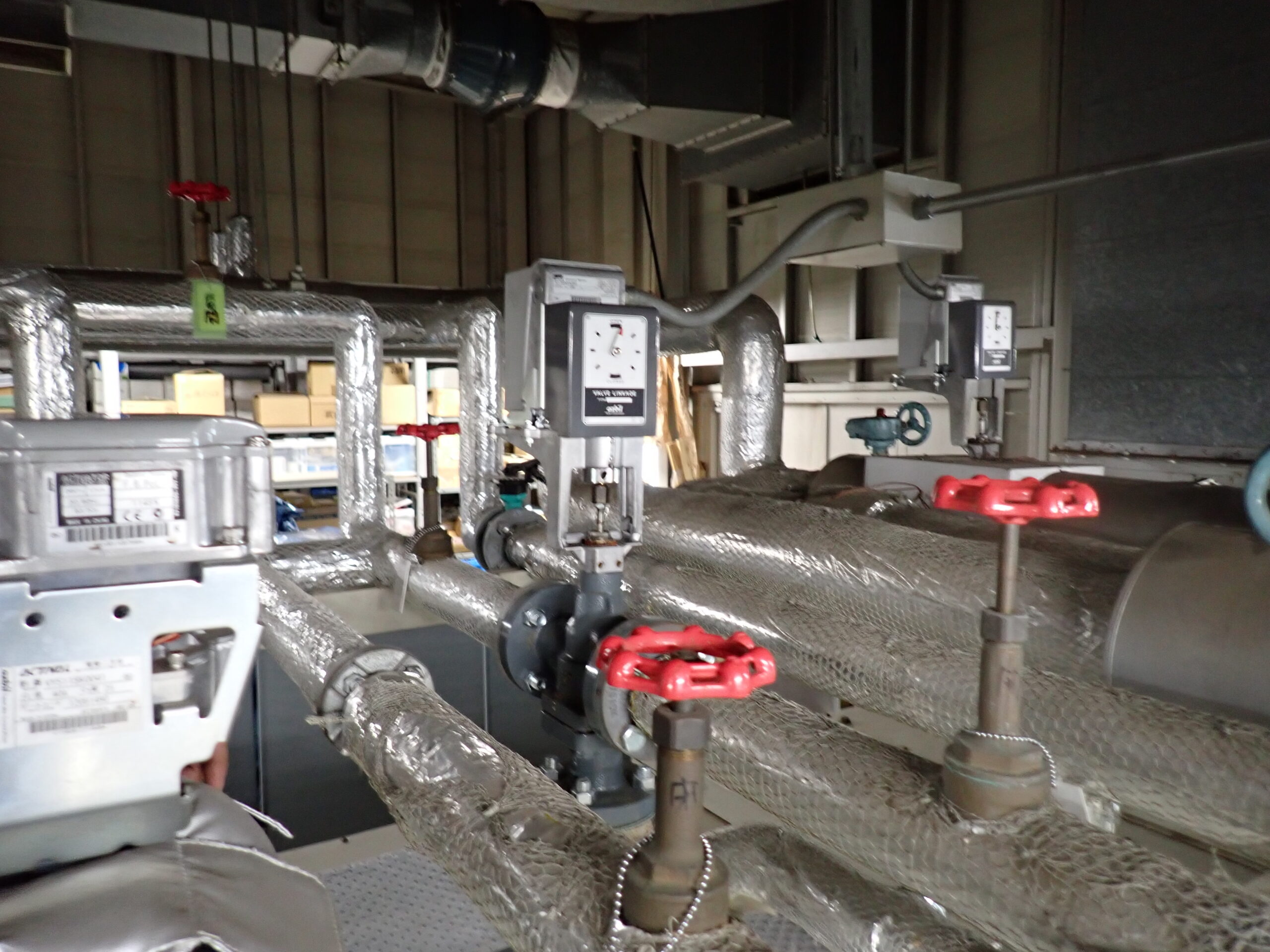 施工前の写真 空調三方弁リンケージ交換修繕